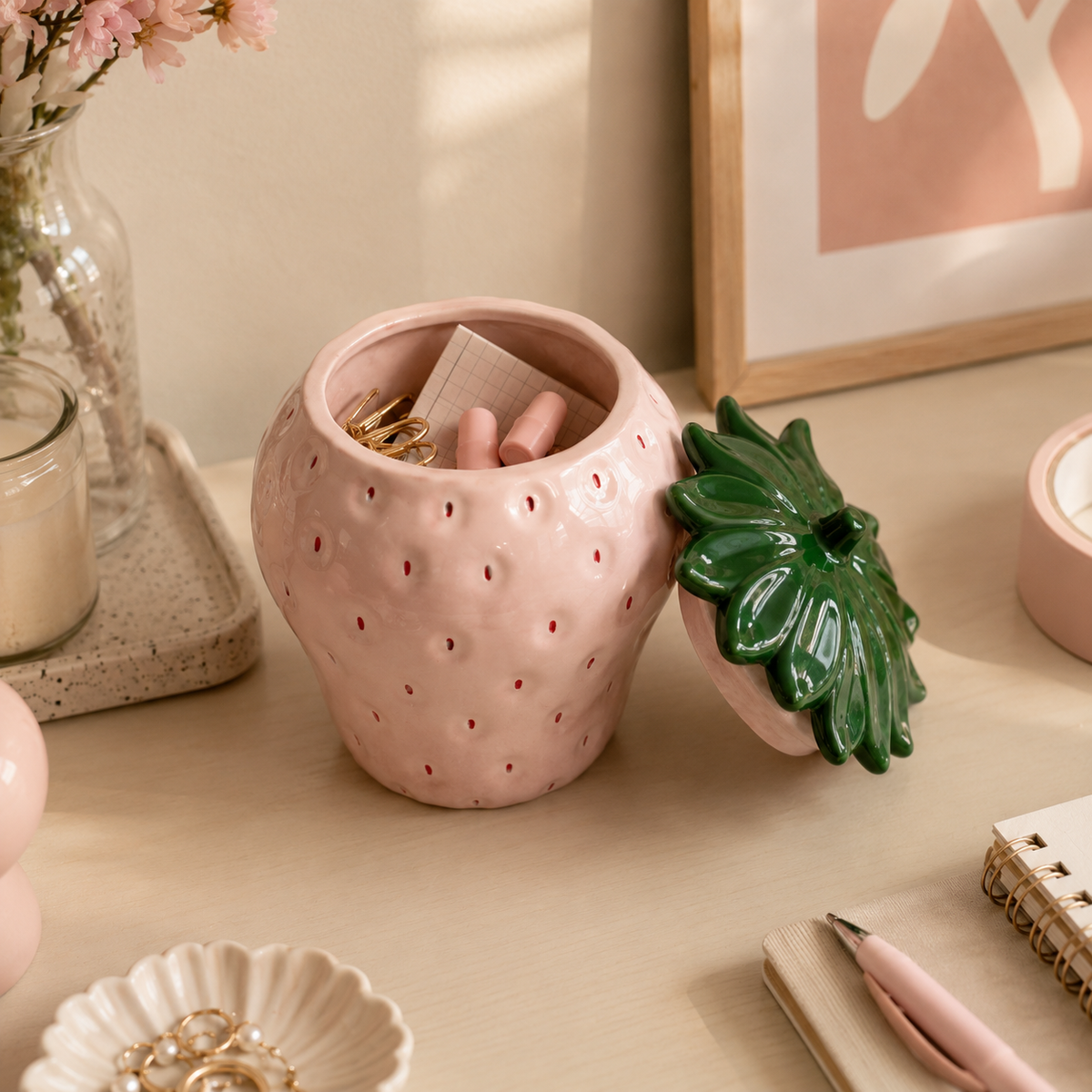 Tochigi — Handmade Ceramic Strawberry Organizer